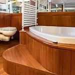 Charme & Comfort, Maison Di Stile, * Сестри-Леванте