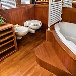 Charme & Comfort, Maison Di Stile, * Сестри-Леванте