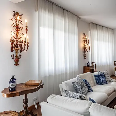 Charme & Comfort, Maison Di Stile, * Sestri Levante